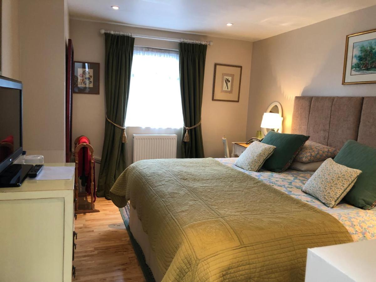 Helena Host Family Bed and Breakfast London Exteriör bild